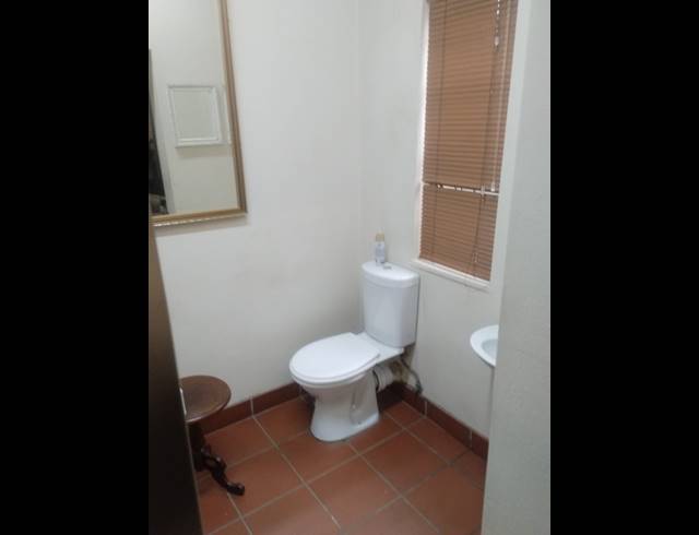 3 BEDROOM HOUSE FOR SALE IN OOS EINDE